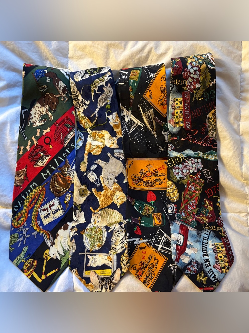 Nicole Miller Silk necktie set; Cats, Dogs, Wine/Food, Nice!